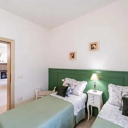 Lajatico -grotticella House, In * Peccioli